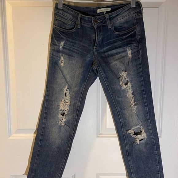 Forever 21 Distressed Ripped Denim Jeans Size 3 - Picture 1 of 5